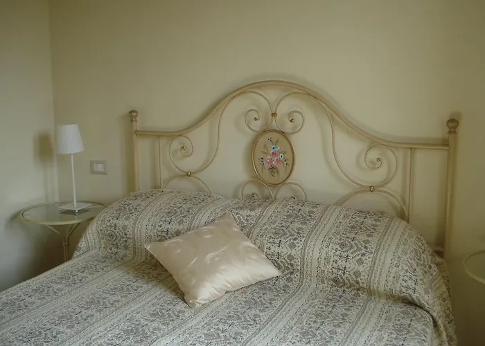 Le Casine كورتونا